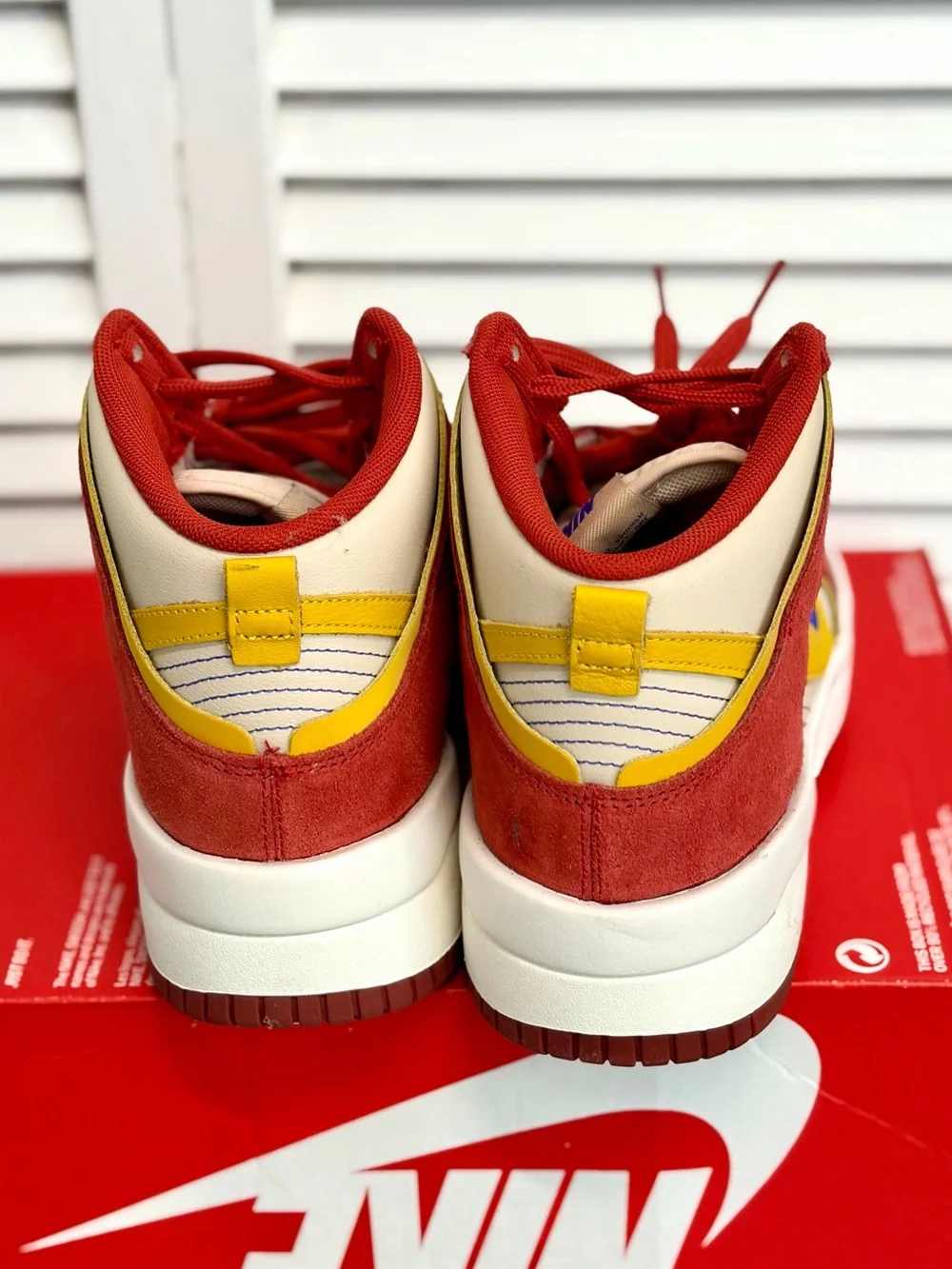 NIKE DUNK HIGH UP SNEAKERS SHOES WOMEN 9.5